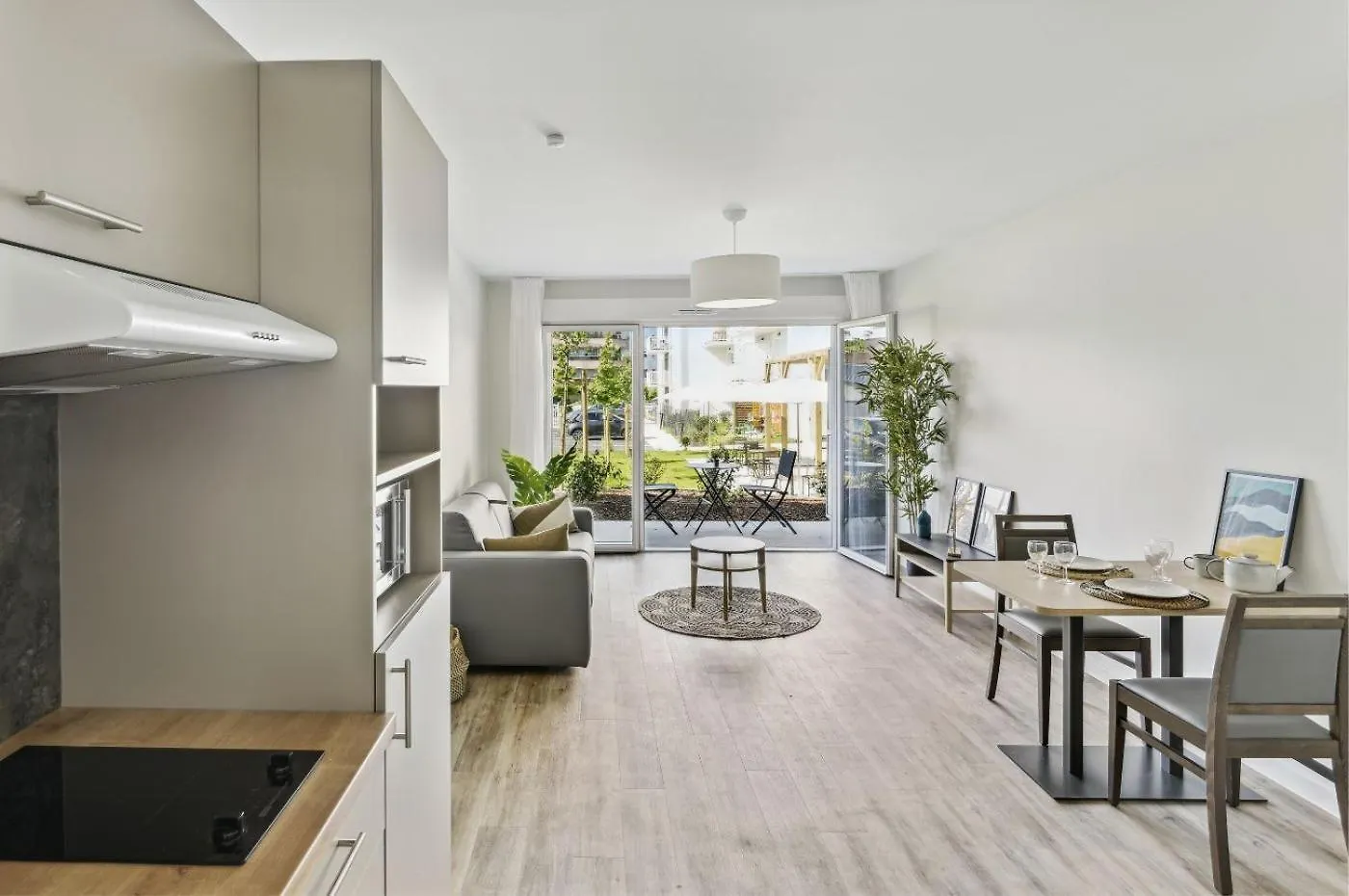 Residence De Cannes La Bocca 0*,